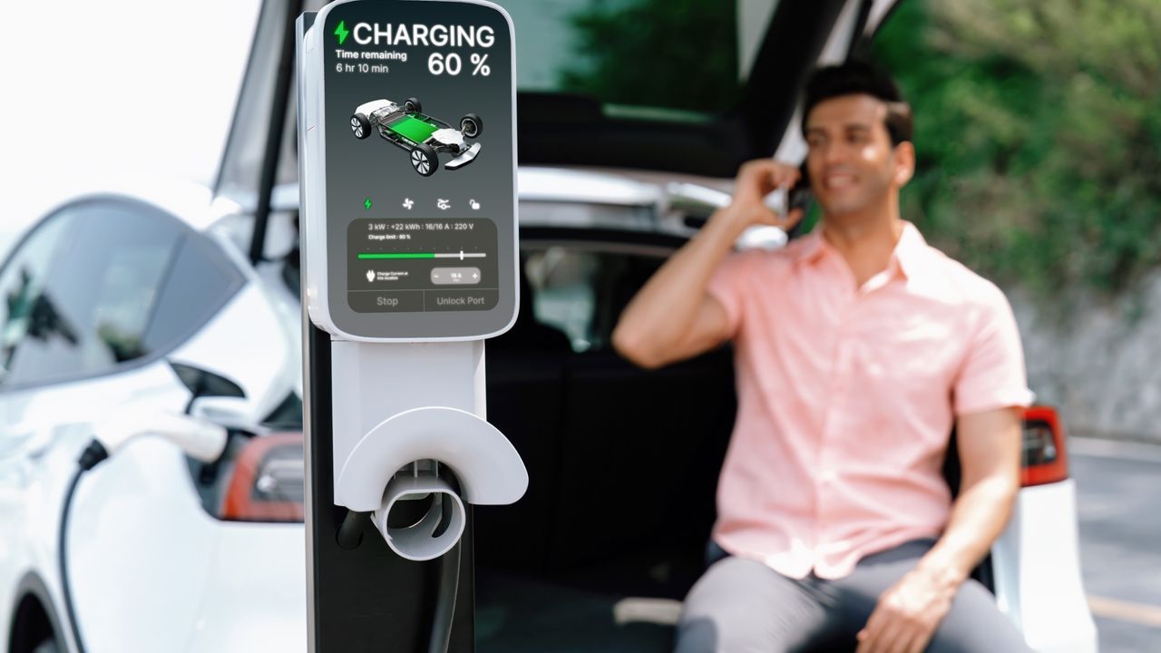 EV Charging Session Monitoring: Track and Optimize